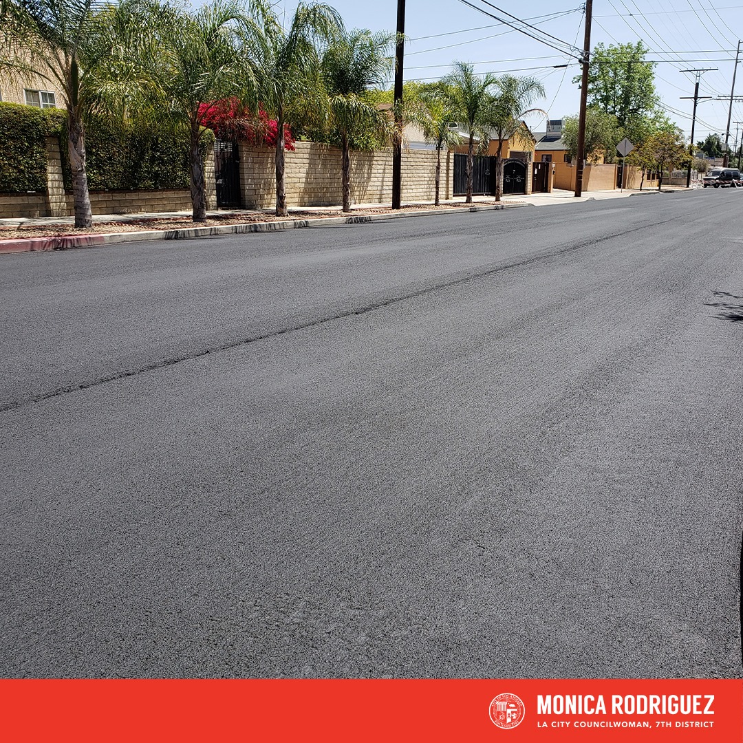 Applying Slurry Seal to More than 80 Street Segments 