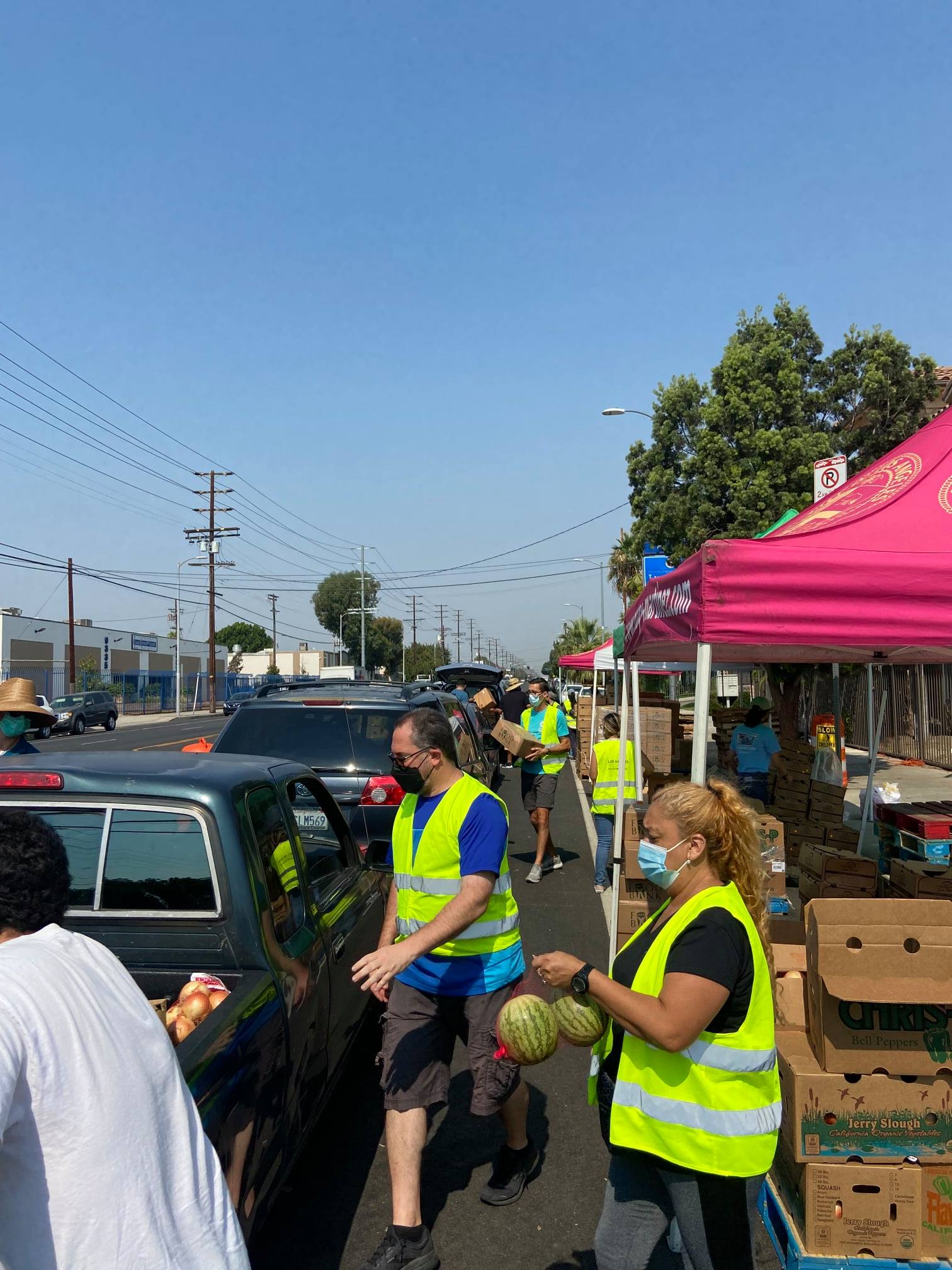 Drive-Thru food Pantry in Sun Valley