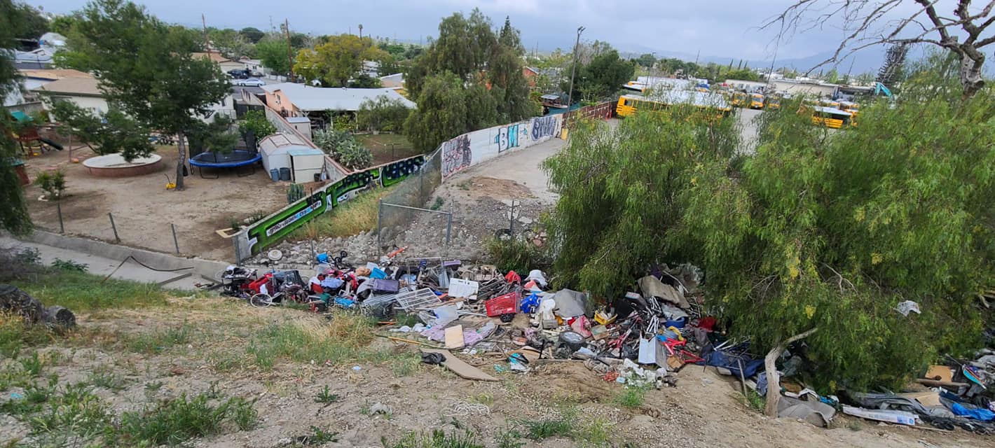 Caltrans District 7 Conducted a Clean Up at the I-118 WB Freeway